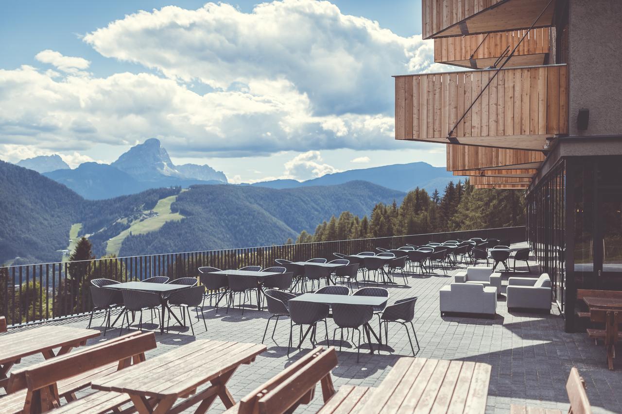 Hotel Spaces 3*